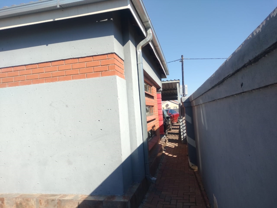 3 Bedroom Property for Sale in Raceway Free State